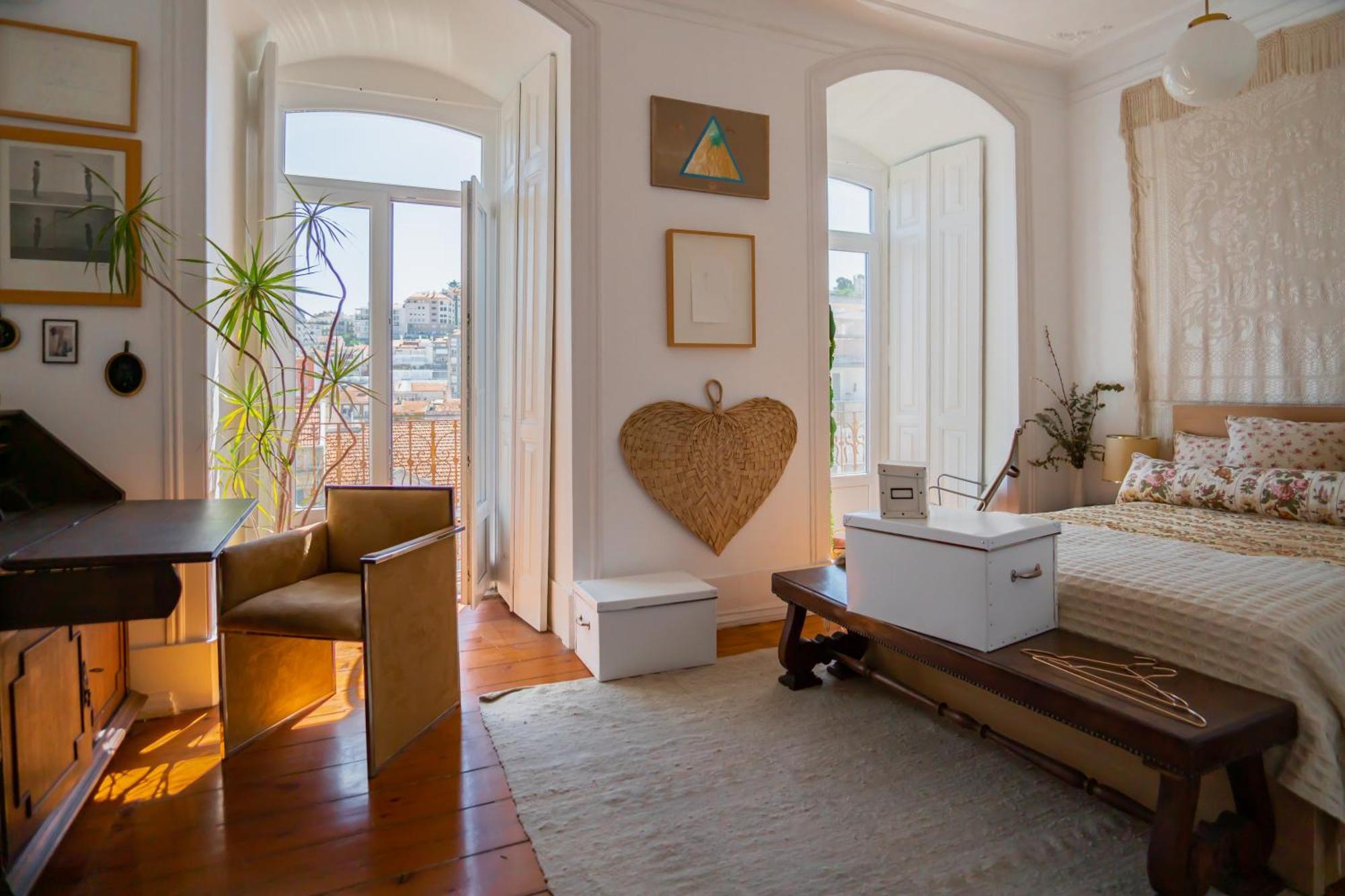 Life In Colour & Art - Charming 3bed *